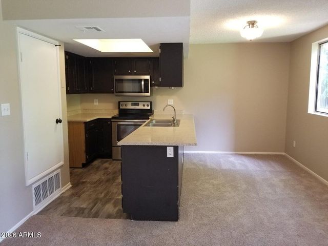18811 N 19TH Avenue 2015, Phoenix, AZ 85027