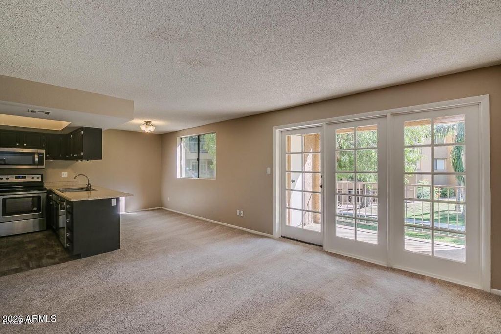18811 N 19TH Avenue 2015, Phoenix, AZ 85027