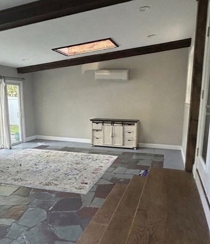 1389 Main St, Lynnfield, MA 01940