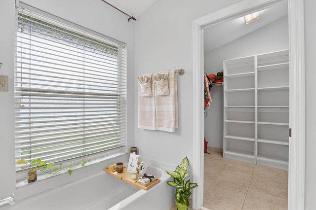 9275 SE Mercury Street, Hobe Sound, FL 33455