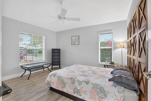 9275 SE Mercury Street, Hobe Sound, FL 33455