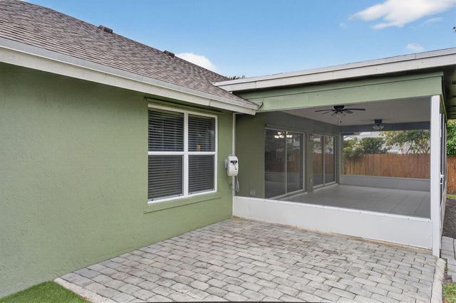 9275 SE Mercury Street, Hobe Sound, FL 33455