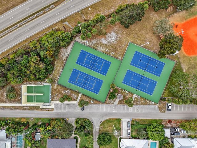 9275 SE Mercury Street, Hobe Sound, FL 33455