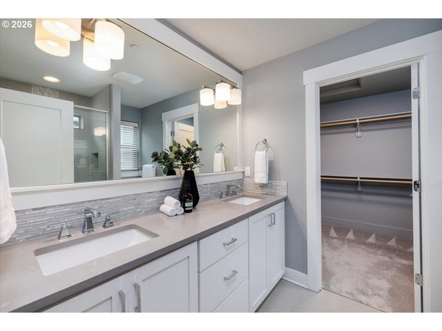 3963 Se 36TH Ave, Portland, OR 97202