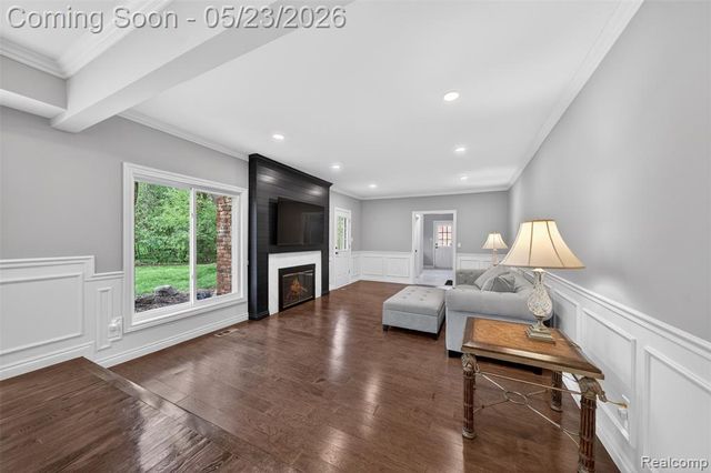 30935 Perrys Crossing, Farmington Hills, MI 48331