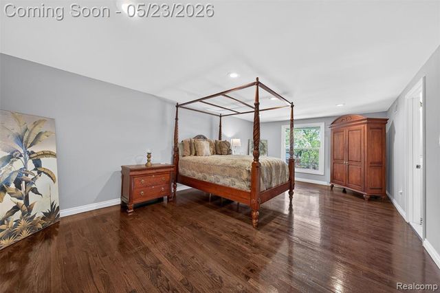 30935 Perrys Crossing, Farmington Hills, MI 48331
