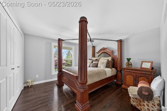 30935 Perrys Crossing, Farmington Hills, MI 48331
