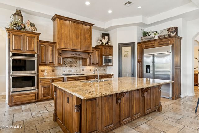 5900 S GEMSTONE Drive, Chandler, AZ 85249