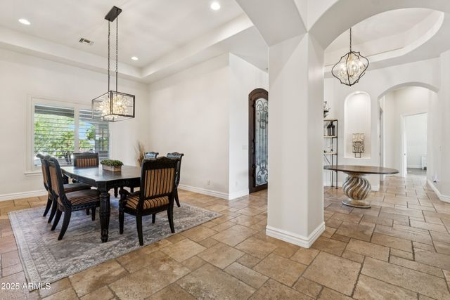 5900 S GEMSTONE Drive, Chandler, AZ 85249