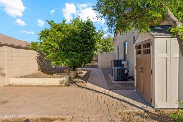 5900 S GEMSTONE Drive, Chandler, AZ 85249