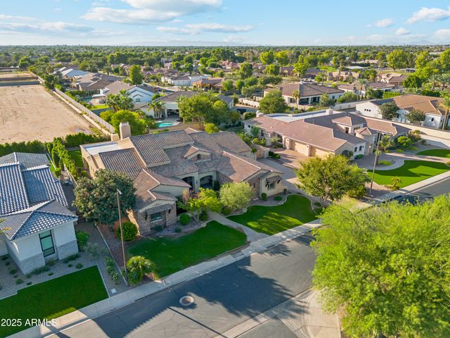 5900 S GEMSTONE Drive, Chandler, AZ 85249