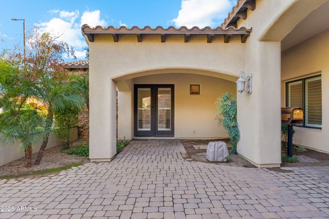 5900 S GEMSTONE Drive, Chandler, AZ 85249