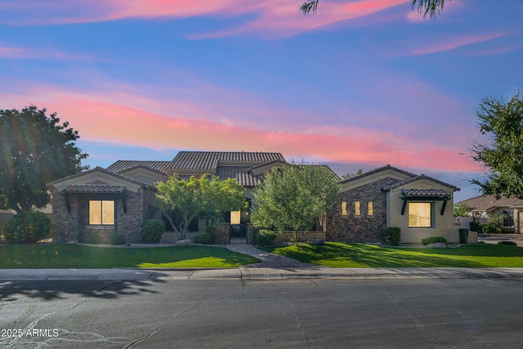 5900 S GEMSTONE Drive, Chandler, AZ 85249