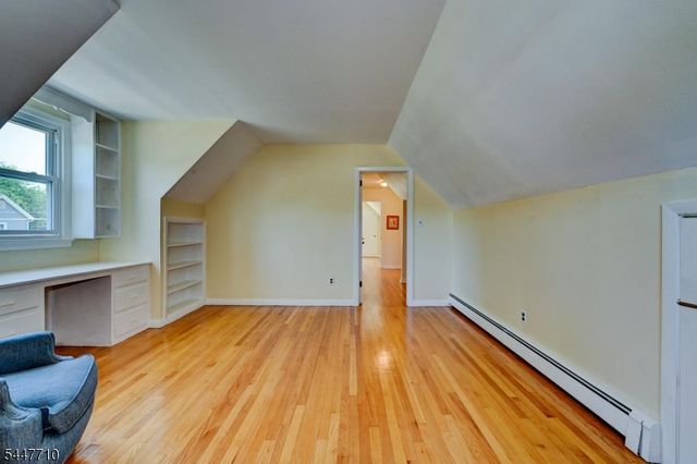 10 Thompson St, Newton Town, NJ 07860