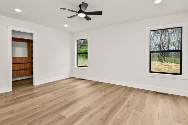 3481 N Marwin Avenue, Springfield, MO 65803