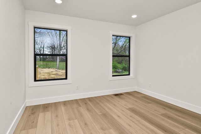 3481 N Marwin Avenue, Springfield, MO 65803