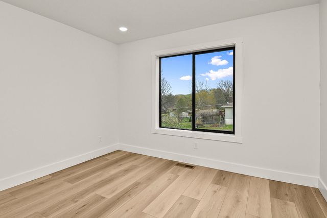 3481 N Marwin Avenue, Springfield, MO 65803