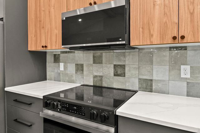 3481 N Marwin Avenue, Springfield, MO 65803