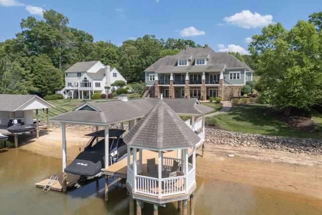 332 Saddleridge DR, Penhook, VA 24137
