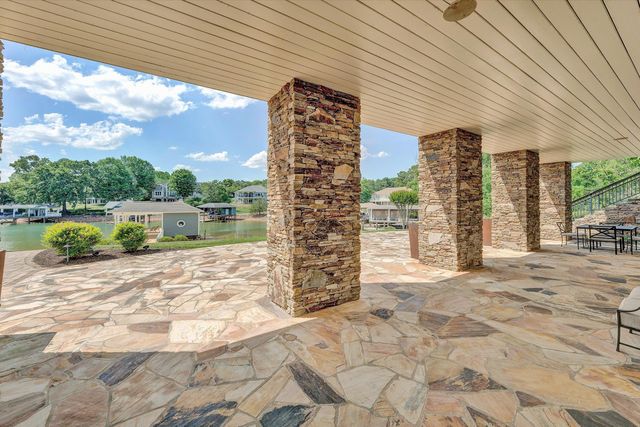 332 Saddleridge DR, Penhook, VA 24137