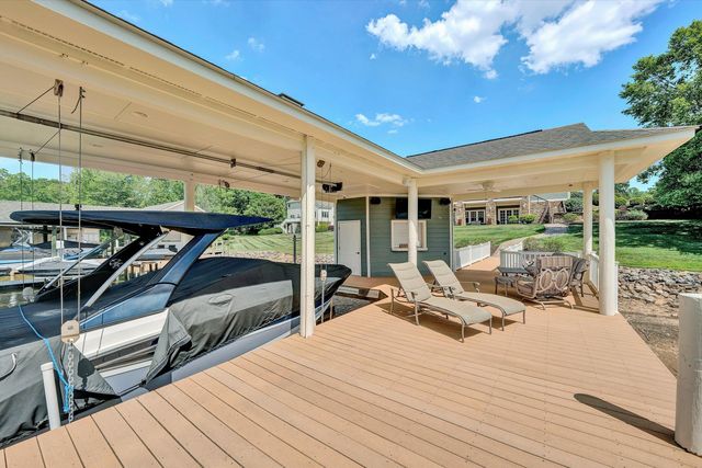332 Saddleridge DR, Penhook, VA 24137