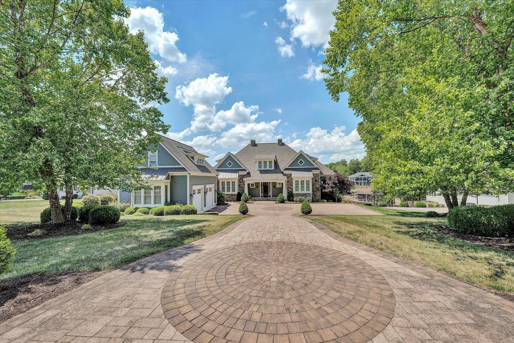 332 Saddleridge DR, Penhook, VA 24137