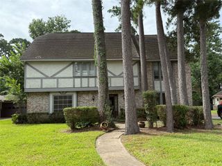 1123 Suwanee Lane, Houston, TX 77090