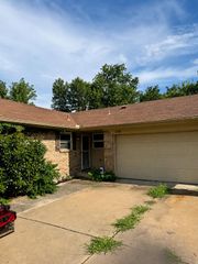 126 Brookside Drive, Oklahoma City, OK 73160