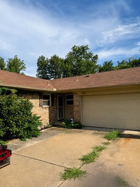 126 Brookside Drive, Oklahoma City, OK 73160
