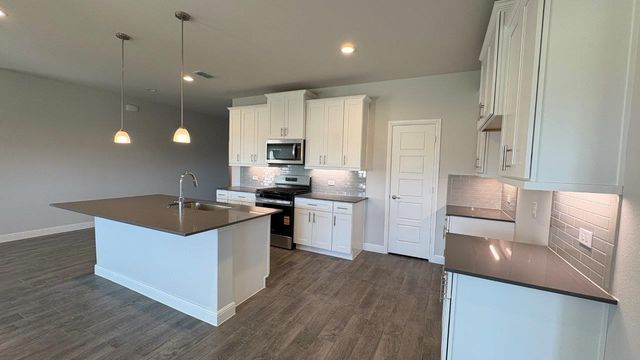 4206 CORNERSTONE Circle, Granbury, TX 76048