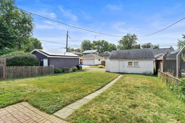 1980 Stanford Avenue, Saint Paul, MN 55105