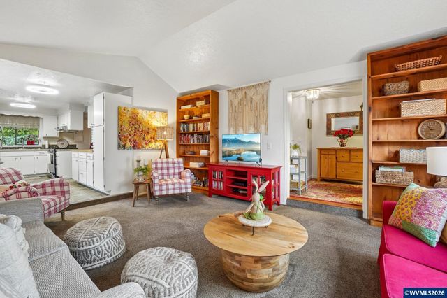 4682 Happy Dr NE, Salem, OR 97305