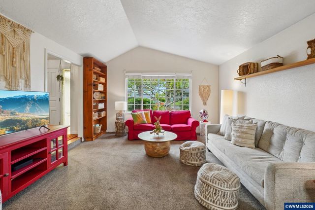 4682 Happy Dr NE, Salem, OR 97305