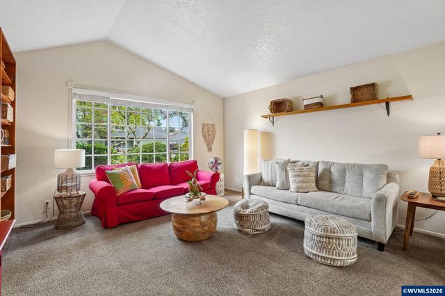 4682 Happy Dr NE, Salem, OR 97305