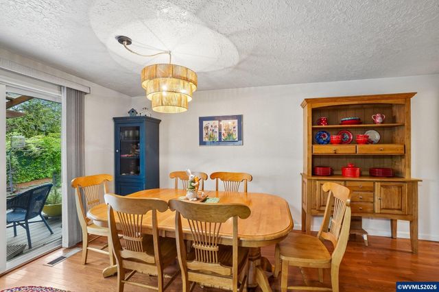 4682 Happy Dr NE, Salem, OR 97305