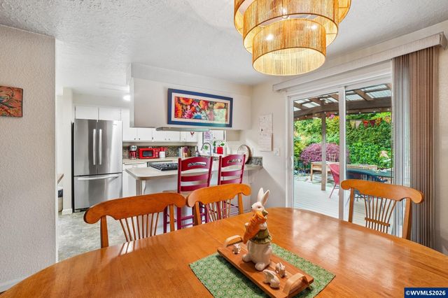 4682 Happy Dr NE, Salem, OR 97305