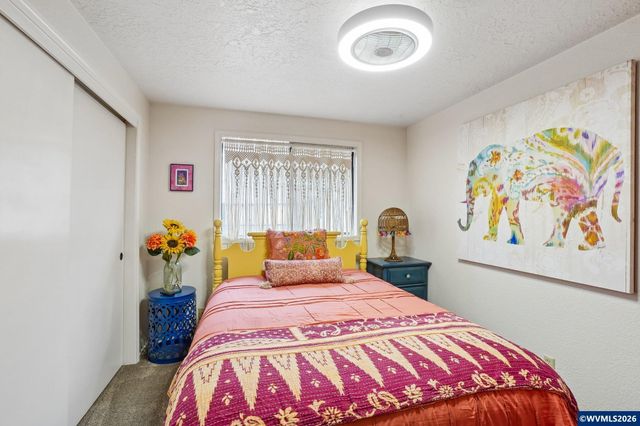 4682 Happy Dr NE, Salem, OR 97305