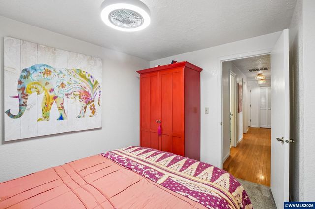 4682 Happy Dr NE, Salem, OR 97305