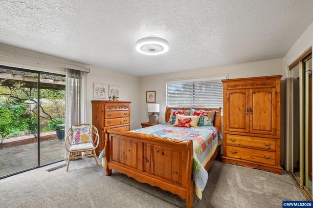 4682 Happy Dr NE, Salem, OR 97305