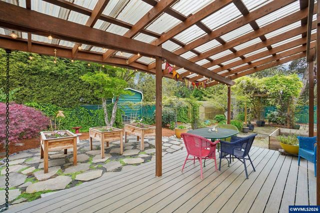 4682 Happy Dr NE, Salem, OR 97305