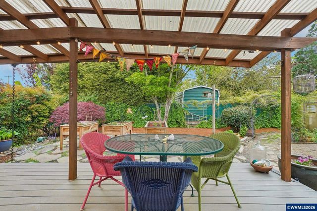 4682 Happy Dr NE, Salem, OR 97305