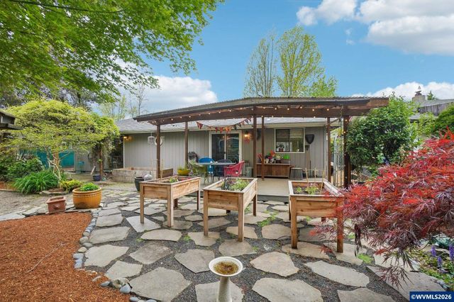 4682 Happy Dr NE, Salem, OR 97305