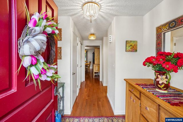 4682 Happy Dr NE, Salem, OR 97305