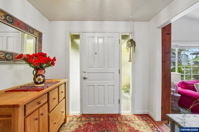 4682 Happy Dr NE, Salem, OR 97305