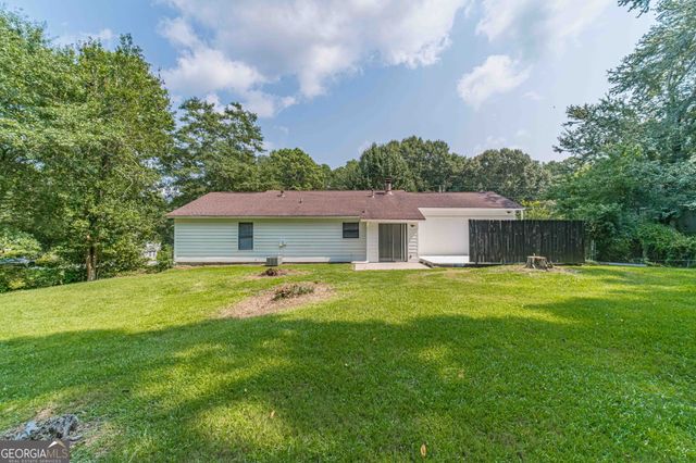2071 Walden Park Place, Snellville, GA 30078