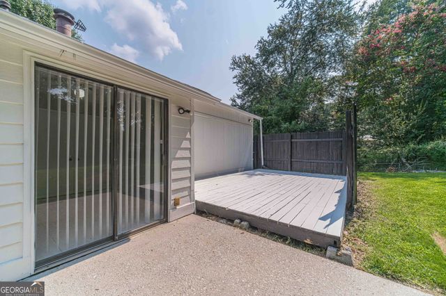 2071 Walden Park Place, Snellville, GA 30078