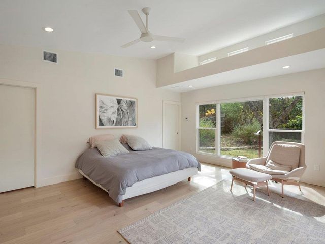 5026 Lansing DR, Austin, TX 78745