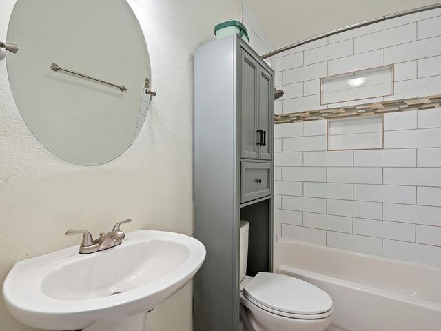 5026 Lansing DR, Austin, TX 78745