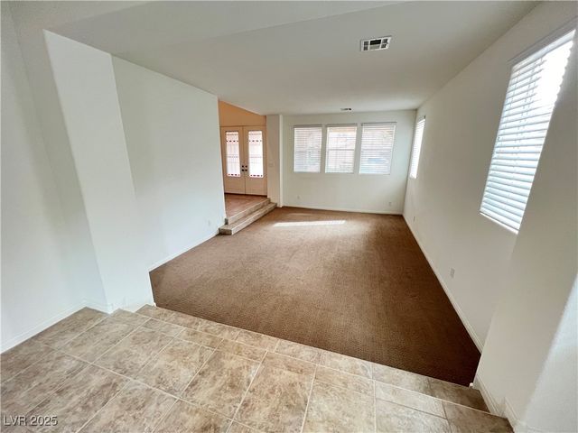 742 Canary Wharf Drive, Las Vegas, NV 89178