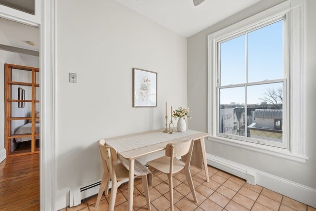 367 Somerville Ave G, Somerville, MA 02143